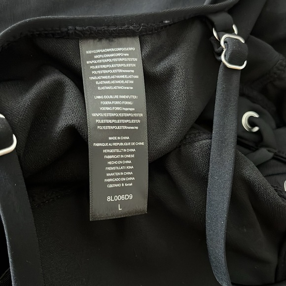 NWT Nautica Lace Up Plunge Swimsuit - Picture 5 of 8